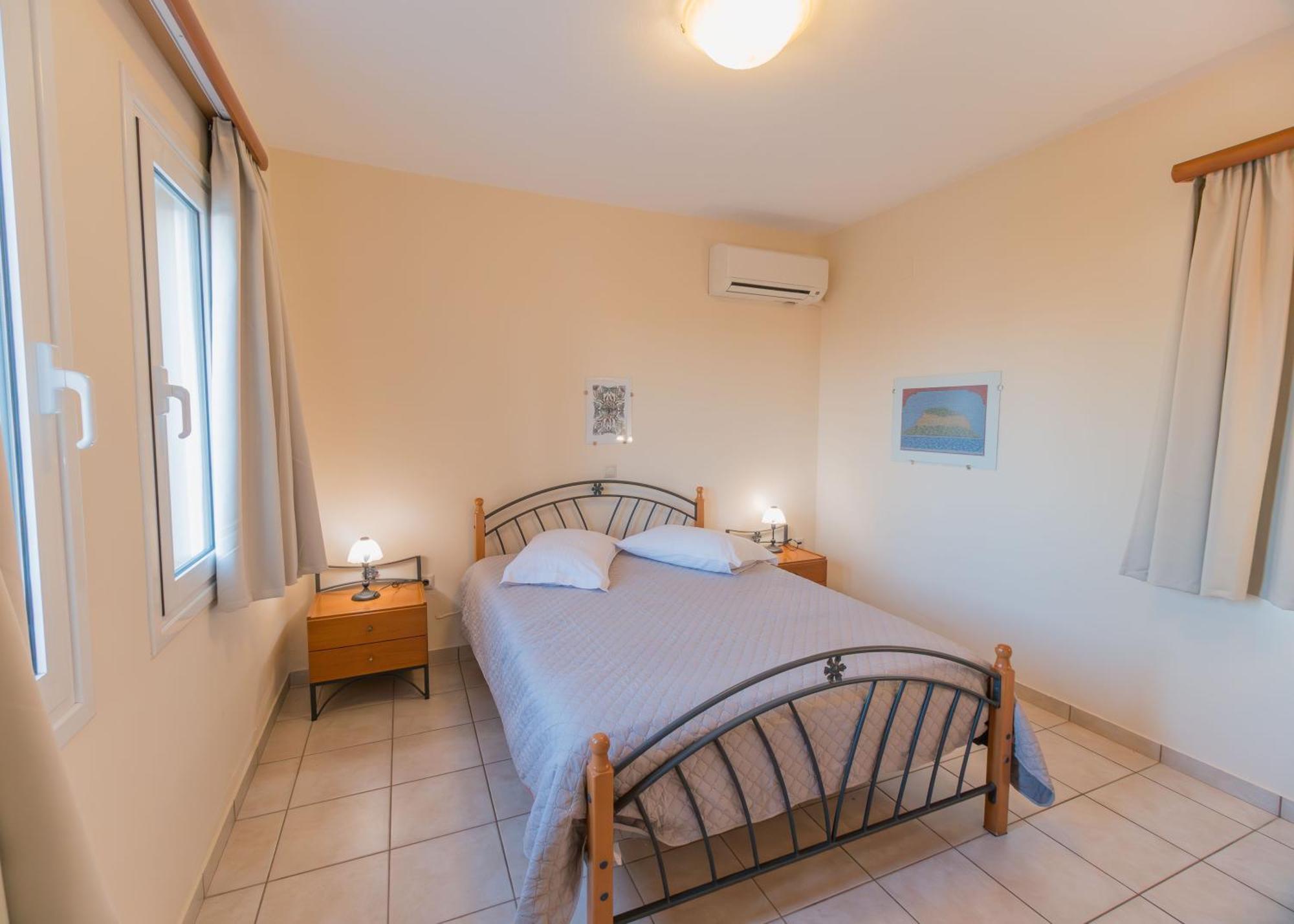 Apartments Hotel & Studios, Xifoupolis モネンバシア エクステリア 写真
