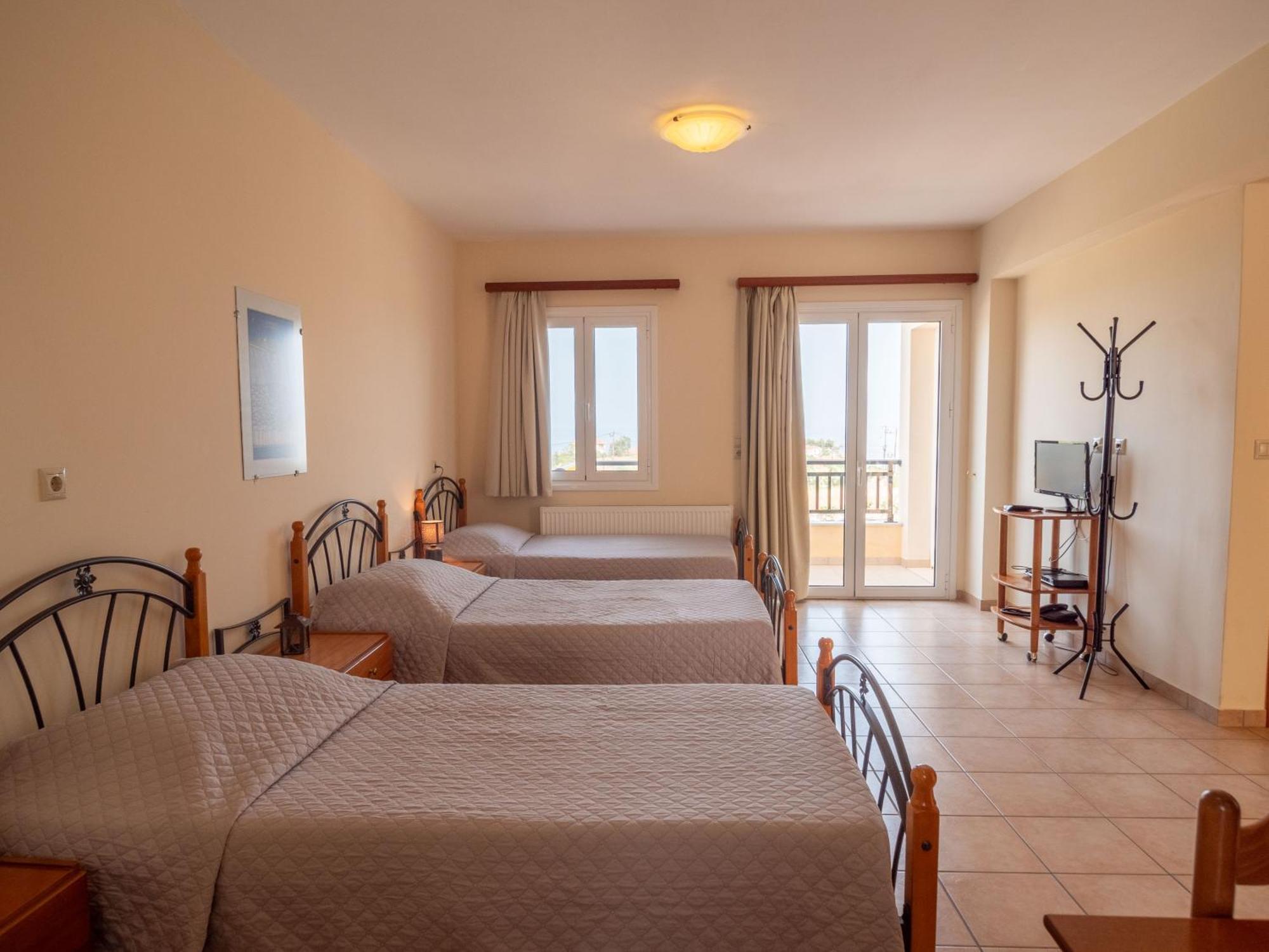 Apartments Hotel & Studios, Xifoupolis モネンバシア エクステリア 写真